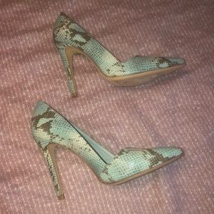 Alice + Olivia ‘Dina’ Snakeskin Heel Size 40